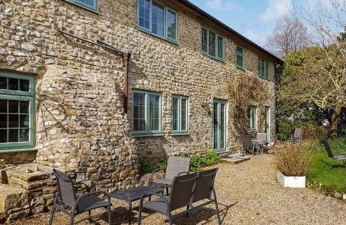 Axminster House | Brabazon - Uk50125
