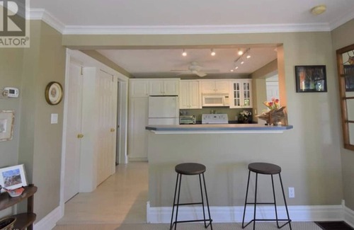 Bracebridge Cottage | Bracebridge Falls House with 2 Units