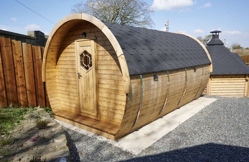 Natland House | Bracken Barn, sleeps 8 with BBQ pit