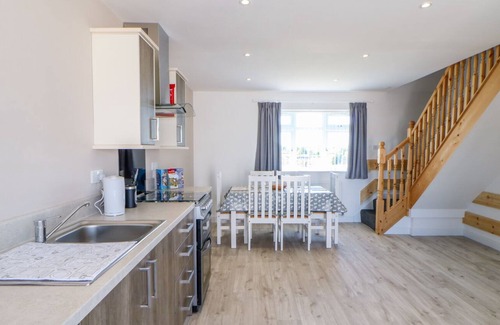 Durham Cottage | BRACKEN COTTAGE, family friendly, with a garden in Shadforth