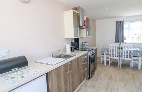 Durham Cottage | BRACKEN COTTAGE, family friendly, with a garden in Shadforth