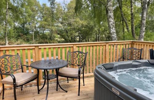 East Lewiston House | Bracken Lodge 16 with Hot Tub
