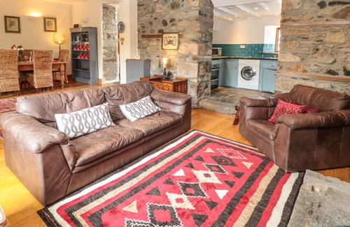 Sticklepath Cottage | BRACKENMOOR, pet friendly, luxury holiday cottage in Sticklepath