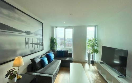 Bracknell Apartment | Bracknell Stylish Two Bedroom Apartment