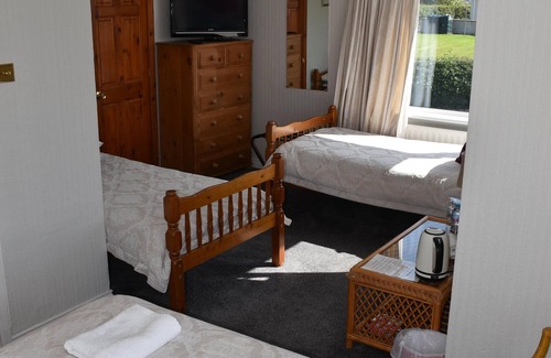 Portrush Bed & Breakfast | Brae-mar Bed & Breakfast
