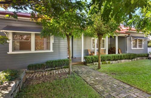 Berry House | Brae View House - By Latitude South Coast