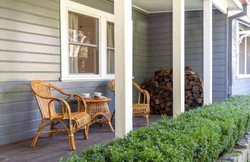 Berry House | Brae View House - By Latitude South Coast