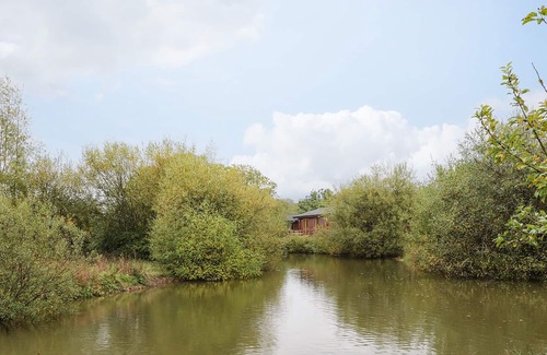 Broadwoodkelly House | BRAEBURN LODGE, pet friendly, with a garden in Winkleigh