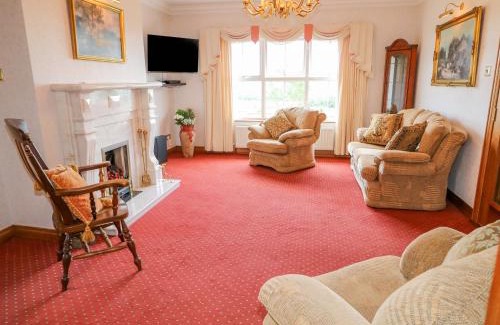 Ballymena House | Braeside Farm House