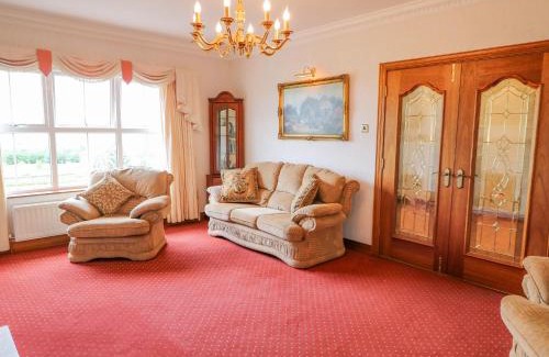 Ballymena House | Braeside Farm House