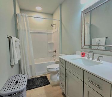 Southeast Pensacola Apartment | Brainerd Cottage
