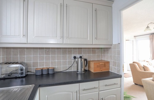 Llandanwg House | BRAMBLE BANK, pet friendly, country holiday cottage in Harlech
