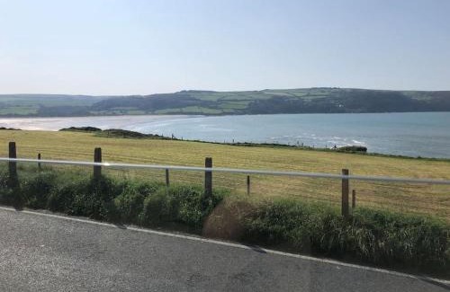 Aberporth House | Bramble Cottage - Sleeps 5