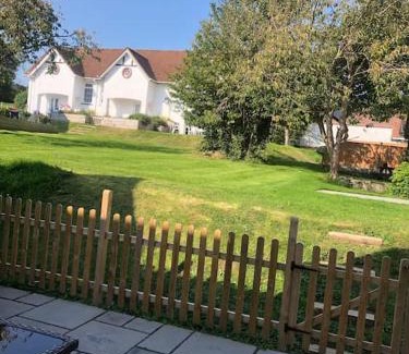 Aberporth House | Bramble Cottage - Sleeps 5
