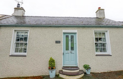Beaumaris House | Bramley Cottage