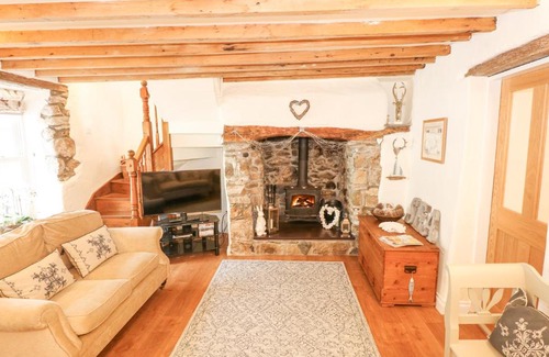 Beaumaris House | Bramley Cottage