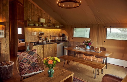 Glastonbury Cabin | Bramley, set in a peaceful orchard just ten minutes from Glastonbury