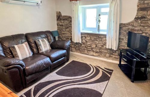 Woolfardisworthy Apartment | Bramling Apartment - Uk49302