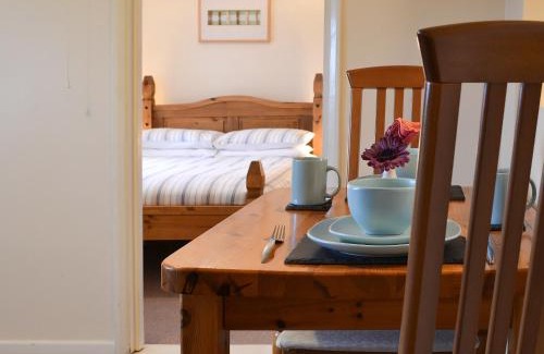 Woolfardisworthy Apartment | Bramling Apartment - Uk49302