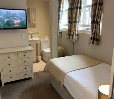 Wing Apartment | Brampton Holiday Homes - Beckside Apartment