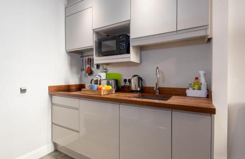 Wing Apartment | Brampton Holiday Homes - Beckside Apartment