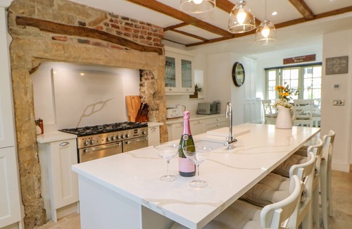 Corbridge Cottage | BRAMWELL HOUSE, family friendly, with open fire in Corbridge
