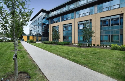 Bracknell Apartment | Brand New 1 Bed Apt - Seven Stays Bracknell