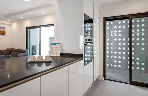 Olhao Apartment | Brand New 2 BDR Flat W/Rooftop Pool by LovelyStay
