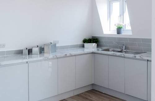 Brondesbury Park Apartment | Brand new 2 bed flat with Amazing Views