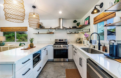 Keaau House | Brand new 2 bedrm/1 bath on .3 acre - privacy, style, class! Impeccable design!