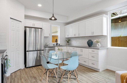 Mount Baker House | Brand New 2-bedroom 2-bathroom house with WiFi, AC in delightful Seattle