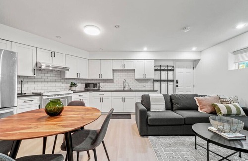 Burnaby House | Brand New 2 Bedroom Suite