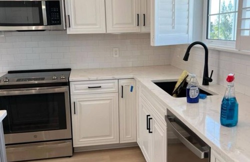 Cortez House | Brand New 3/2.5 house in Cortez, walking distance to Anna Maria Island beaches.
