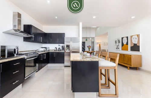 Libertad Apartment | Brand New 3 BR Penthouse - Oceanview Rooftop Pool