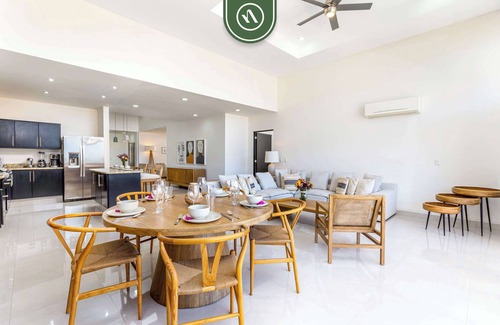 Libertad Apartment | Brand New 3 BR Penthouse - Oceanview Rooftop Pool