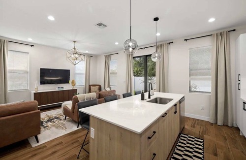 Pinecrest West Park House | Brand New 3BR Home in Tampa w/Patio