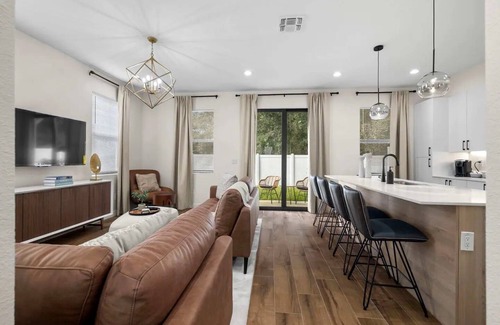 Pinecrest West Park House | Brand New 3BR Home in Tampa w/Patio