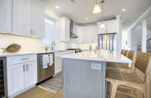 Normandy Beach House | Brand New 4-Bedroom with Den in beautiful Mantoloking