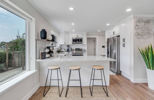 Hillcrest House | BRAND-NEW 5 room home in the heart of Orem with MINI GOLF, Pool/Ping pong tables