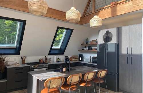 Ludlow House | Brand new Aframe btw Okemo and Killington with a dock on Lake Rescue