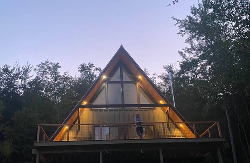 Ludlow House | Brand new Aframe btw Okemo and Killington with a dock on Lake Rescue