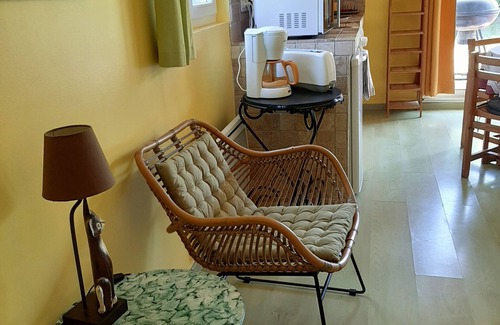 Aups Apartment | Brand new apartment located 16 km away from the Sainte-Croix Lake