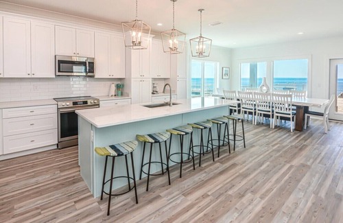 Southpointe House | BRAND NEW Beachfront House! 6 BR/6.5 NEW Beachfront Paradise!
