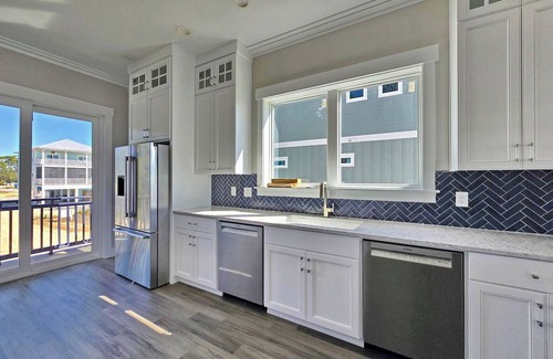 Indian Pass House | Brand New Beachfront Build, Private Pool, Pet-Friendly, Secluded Beaches