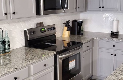 Riverdale House | Brand new beautifully furnished 3 bedroom spacious townhome!