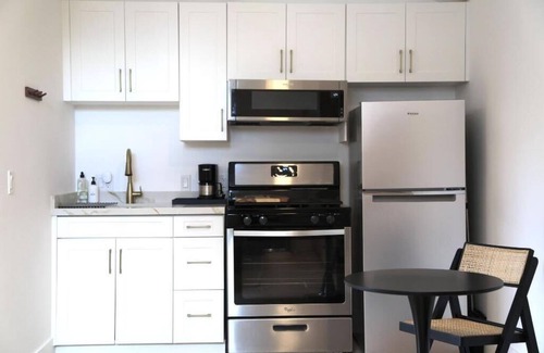 Mar Vista Apartment | Brand-new bungalow in West LA