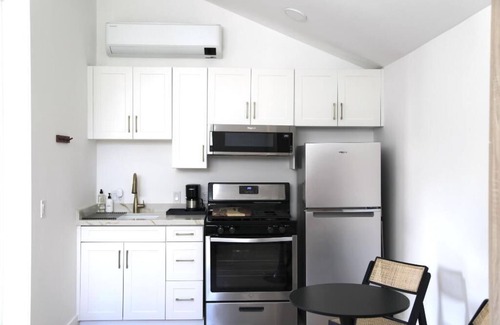 Mar Vista Apartment | Brand-new bungalow in West LA