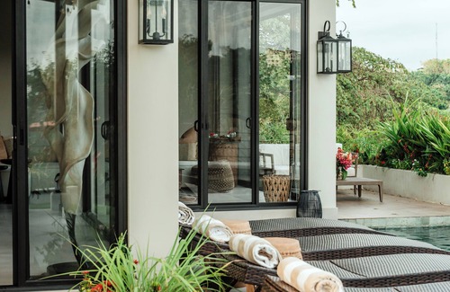 El Cerro House | Brand New Casa Lunula 4-bedroom 4.5 Bath house in Manuel Antonio w/Private Pool