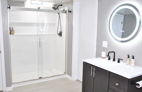 Ann Arbor House | Brand New Clean Unit, steps to The Big House