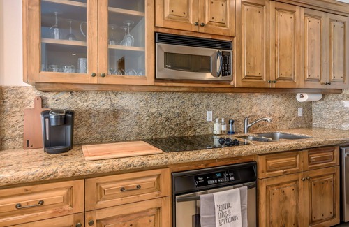 Palmilla Condo | BRAND NEW, CLOSE TO PALMILLA BEACH, BEAUTIFUL VIEWS